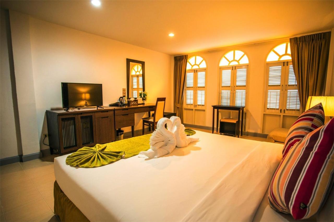 Hotel Sino House Patong Exterior foto