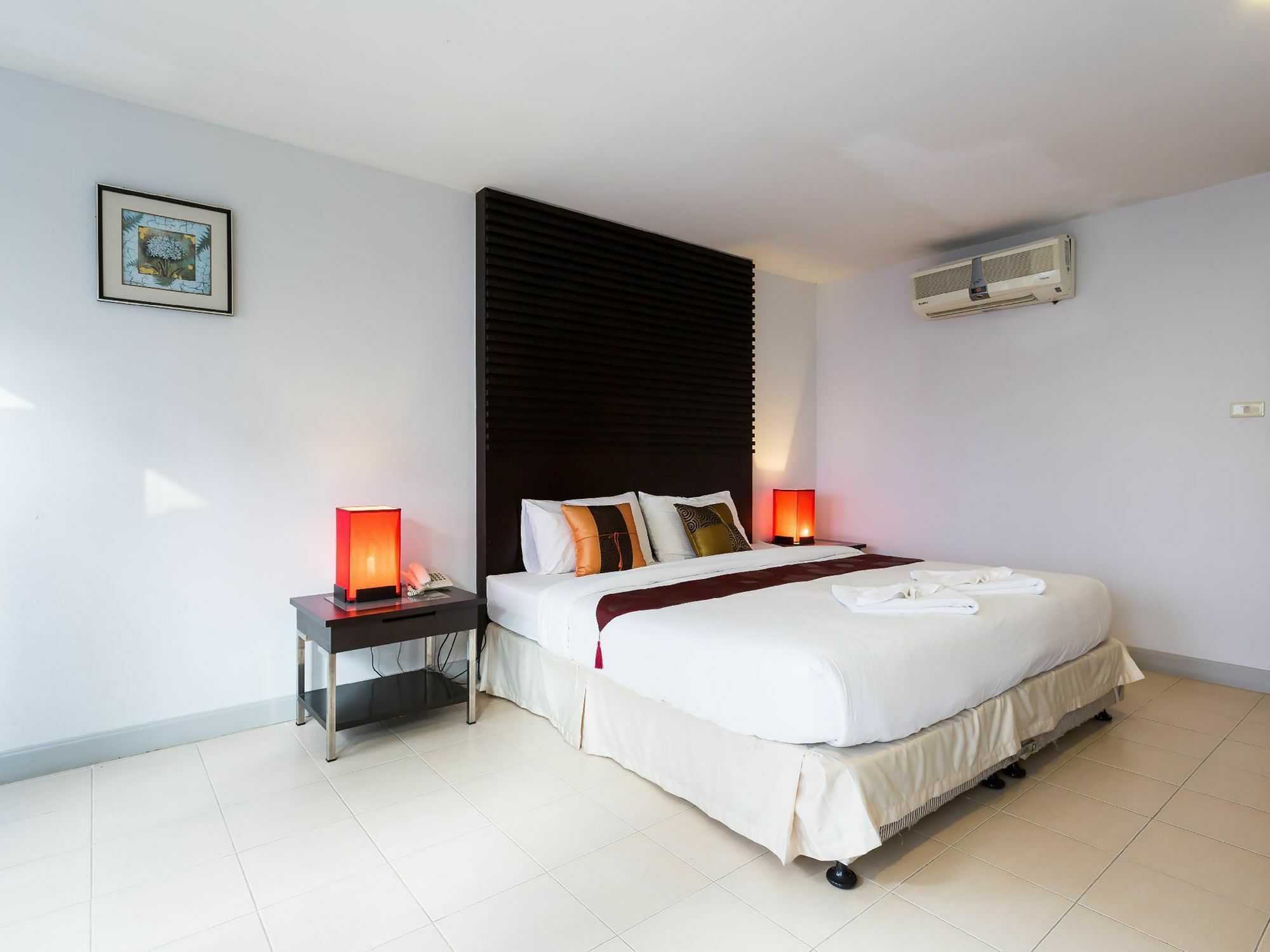 Hotel Sino House Patong Exterior foto